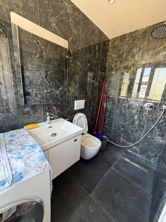 Jepet me qira apartament 1+1 në Sauk  📍 Vendndodhja: Sauk