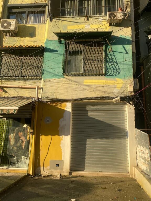 BUSINESS PREMISES FOR SALE!