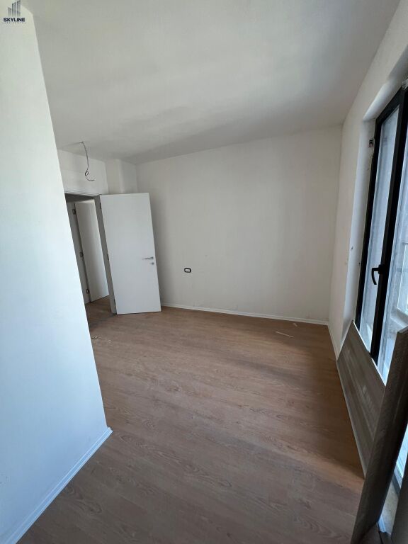 Shitet Apartament 2+1+Post Parkimi-Kompleksi Turdiu