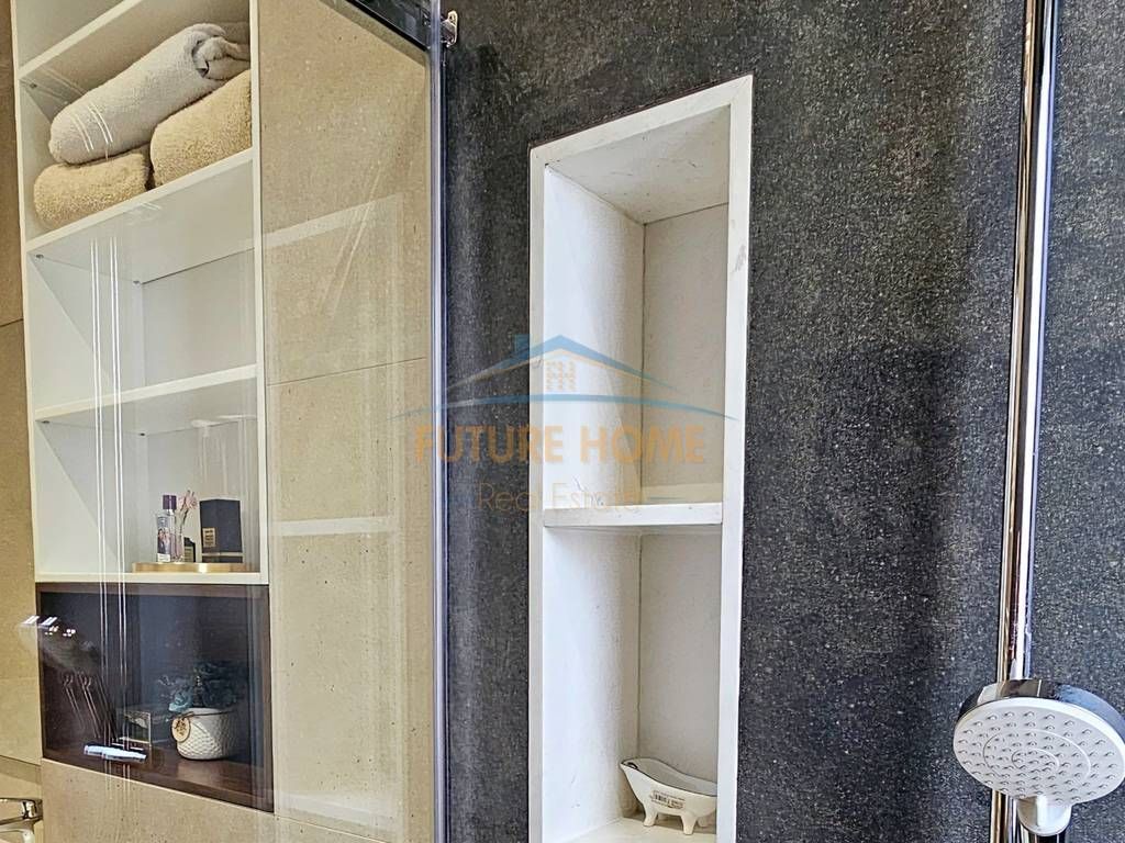 Shitet, Apartament 3+1+2, Liqeni i Thatë, Tiranë