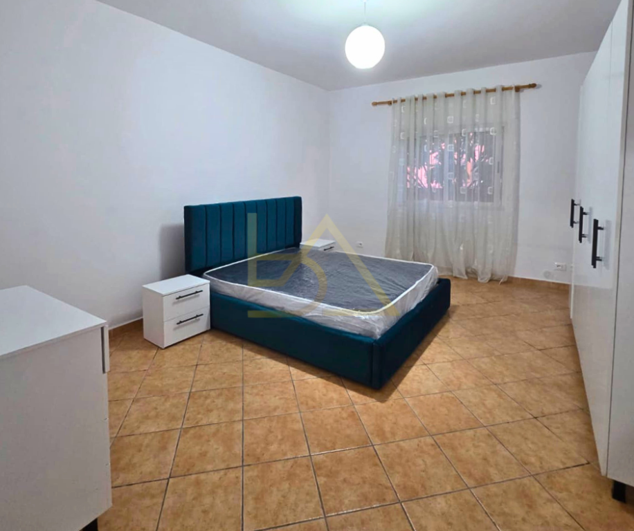 Appartamenti in Affitto – Durazzo, Spiaggia, Quartiere 13