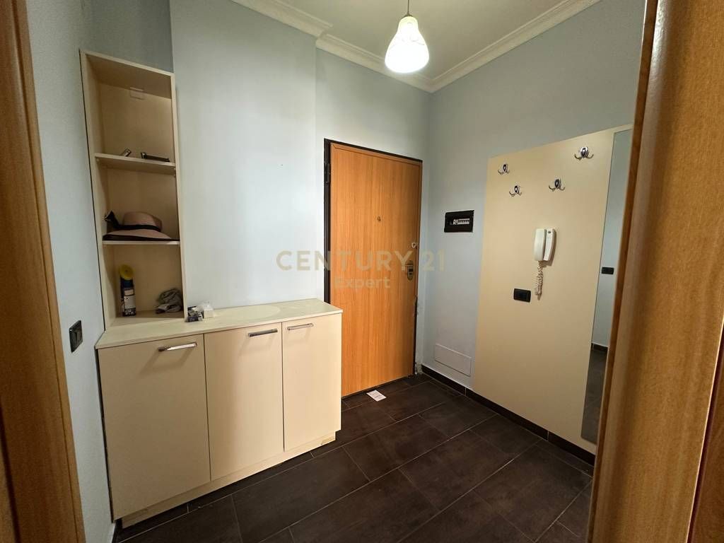 Shitet apartament 1+1 te Shkembi i Kavajes