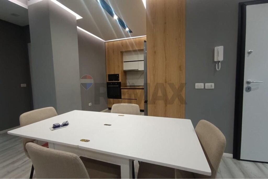 Shitet apartament 2+1+2 ne Don Bosko