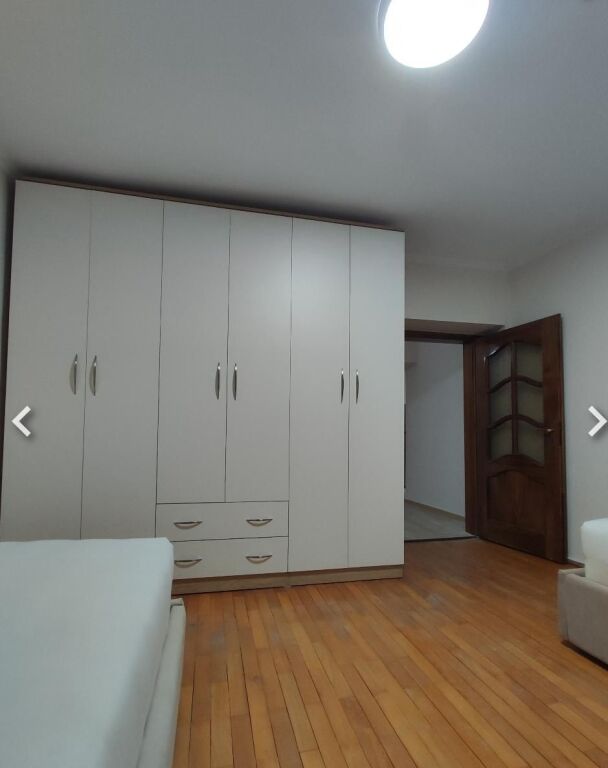 Super ap 2+1 tek rruga fortuzi ( qender )