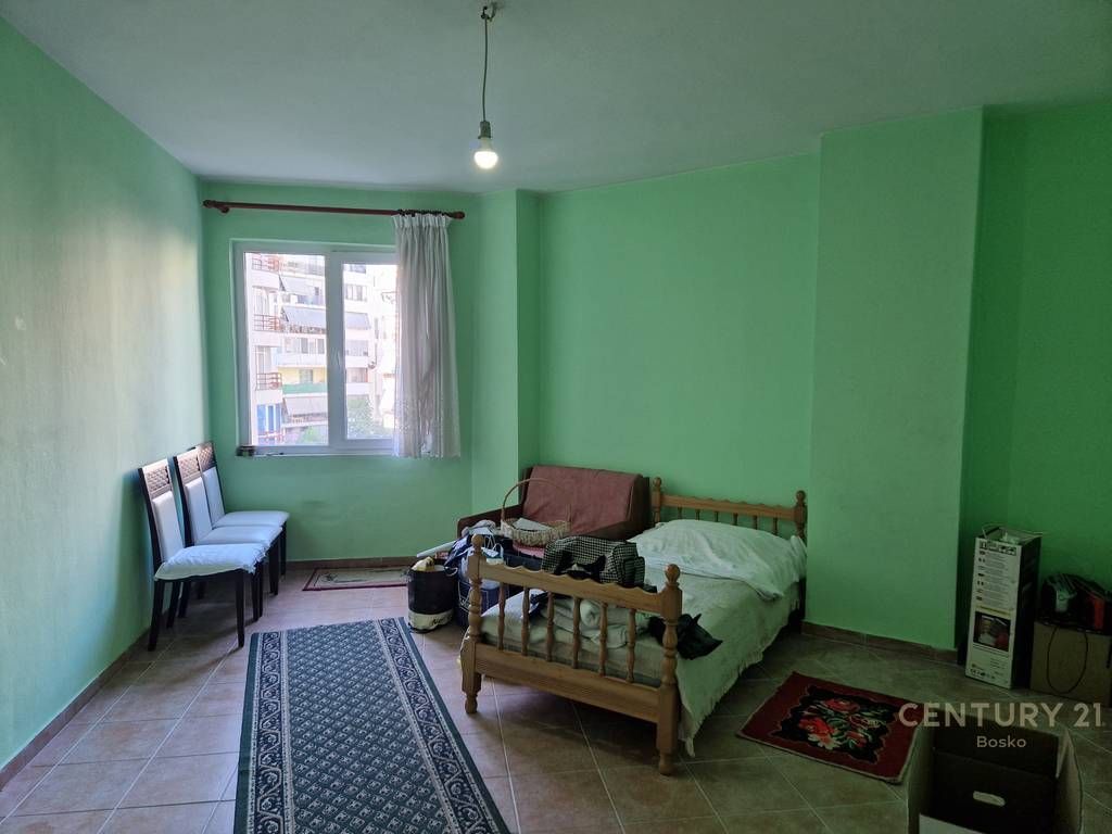 Apartament 2+1 per shitje ne Yzberisht