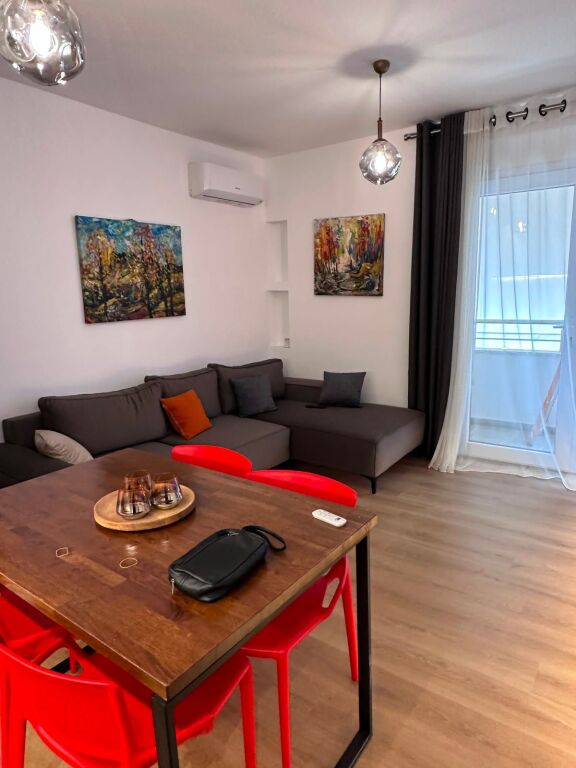 SHITET APARTAMENT 2+1 – FUSHA E AVIACIONIT, TIRANË