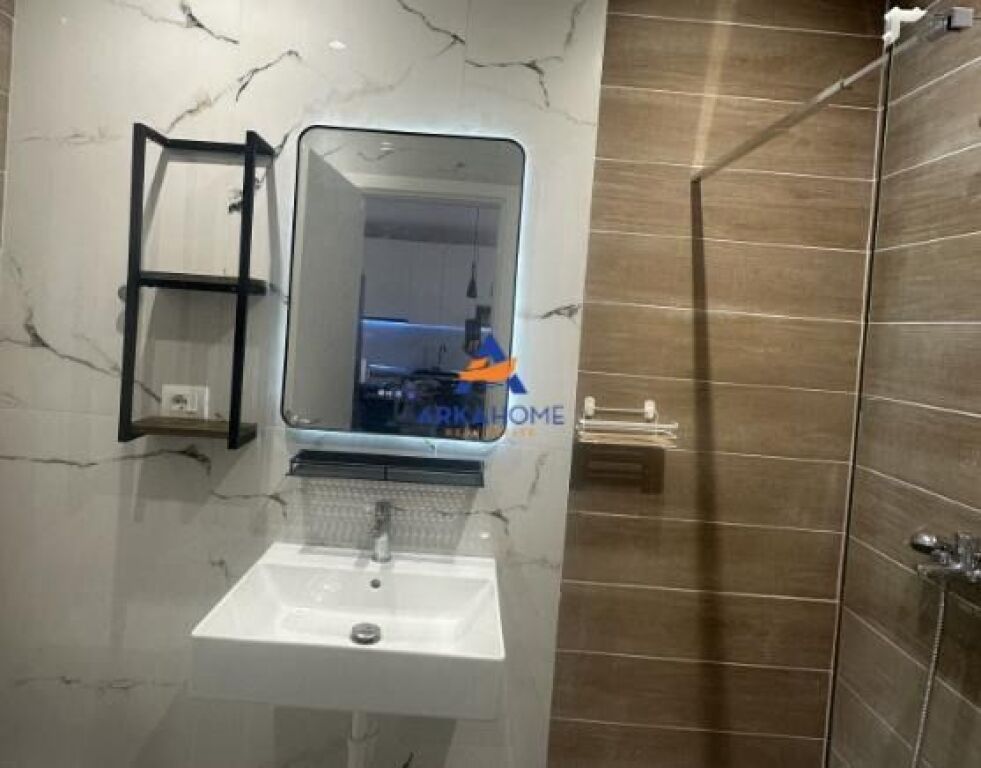 AFFITTASI APPARTAMENTO 1+1+BALCONE "UNIVERS CITY" 43.000 LEKE