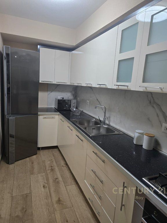 JEPET APARTAMENT 2+1 NE QENDER DURRES!!