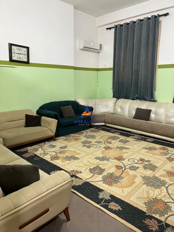 LOCALE COMMERCIALE IN AFFITTO 160M2 "RRUGA RIZA CEROVA, VICINO ALLA SCUOLA 4 DESHMORET" 120.000 LEKE