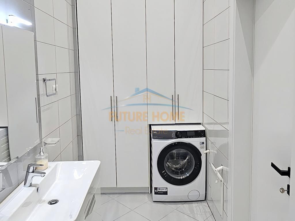 Shitet, Apartament 3+1+2, Liqeni i Thatë, Tiranë