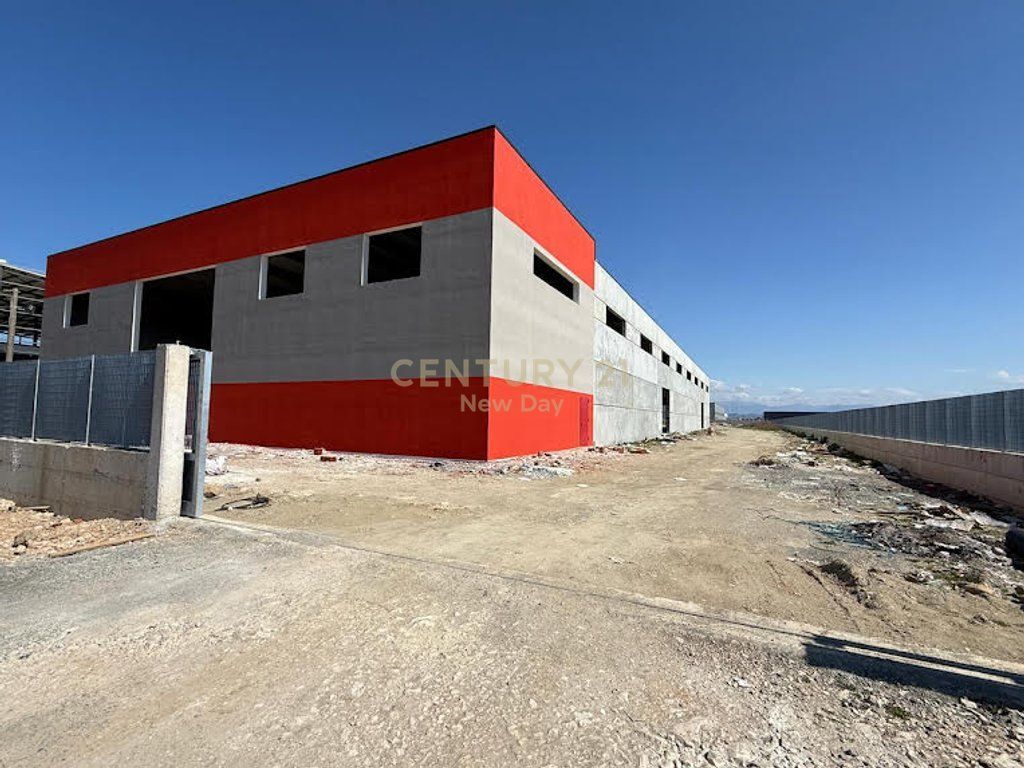 MAGAZZINO  TERRENO IN VENDITA. OCCASIONE