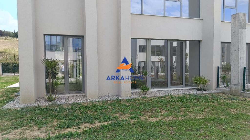 VILLA PREMIUM IN AFFITTO "RESIDENZA GREEN VALLEY, LAGO ASCIUTTO" 3000 EURO