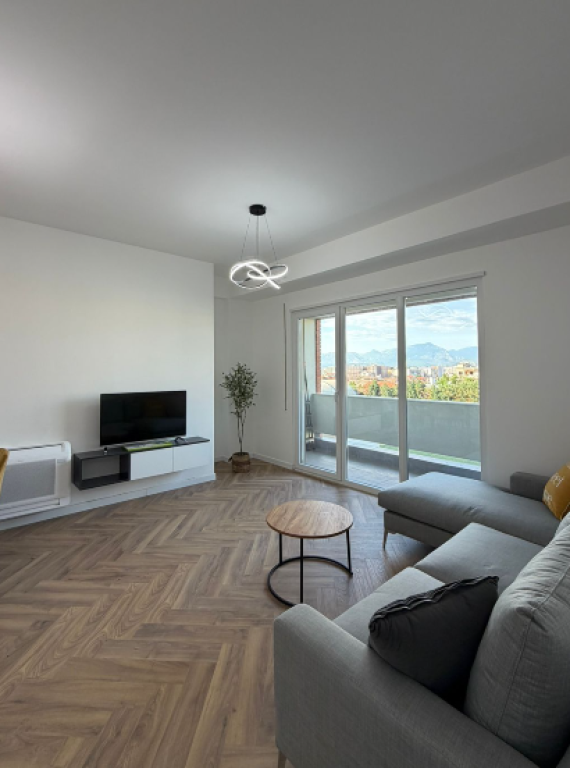 Appartamento 1+1 + Posto Auto in Affitto – Golden Park