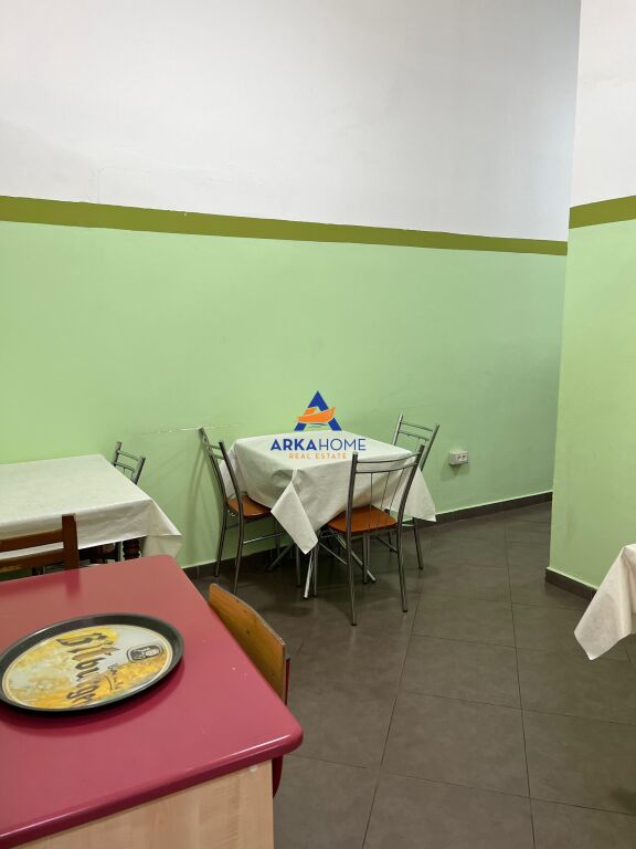 LOCALE COMMERCIALE IN AFFITTO 160M2 "RRUGA RIZA CEROVA, VICINO ALLA SCUOLA 4 DESHMORET" 120.000 LEKE