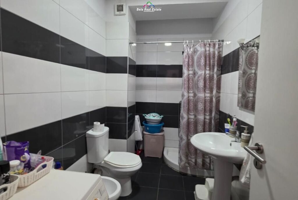 Appartamento In Affitto 2+1 Vicino Città Studentesca (ID B2201921) Tirana