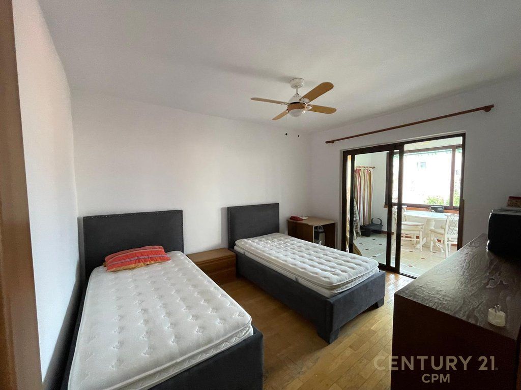 Appartamento 2+1 in affitto a Pazari Ri, Tirana - 550€ | 80 m²