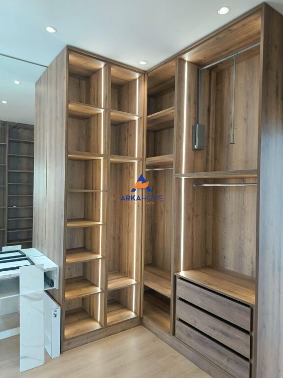VILLA PREMIUM IN AFFITTO "RESIDENZA GREEN VALLEY, LAGO ASCIUTTO" 3000 EURO