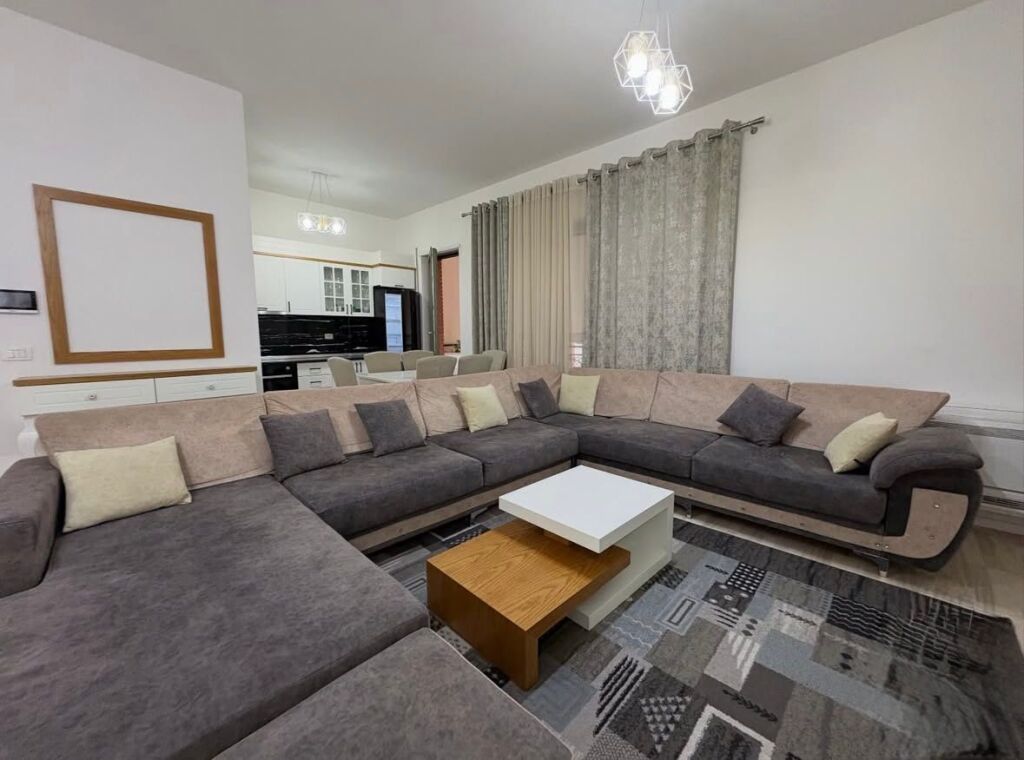Apartament 2+1+2 për qira Kompleksi Deliorgji !