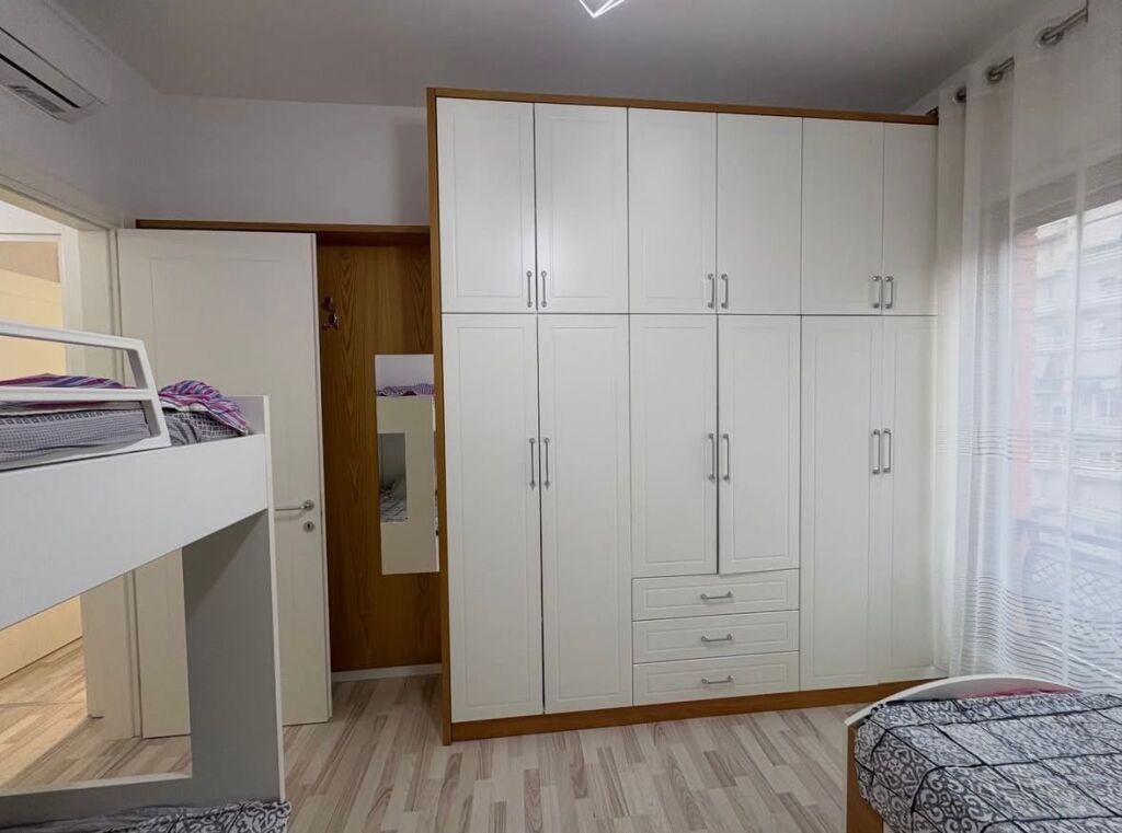 Apartament 2+1+2 për qira Kompleksi Deliorgji !