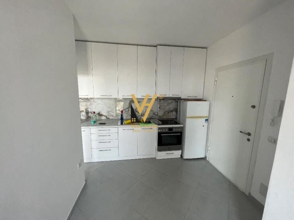DA APPARTAMENTO 1+1+BLK IN AFFITTO A QSUT 40.000 LEKE