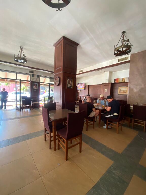 Opportunità di Investimento Esclusiva: Bar-Ristorante Premium in Vendita Vicino alla Stazione Ferroviaria, Durrës
