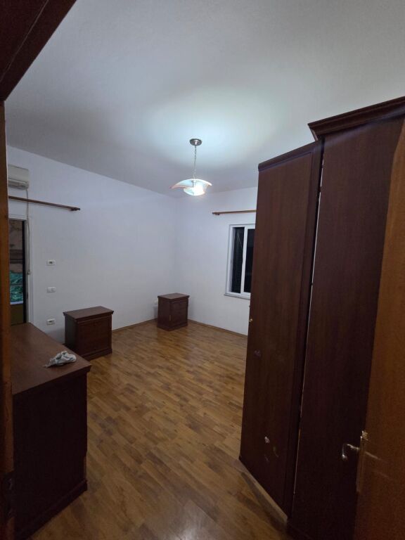 AFFITTASI APPARTAMENTO 3+1 FRESK