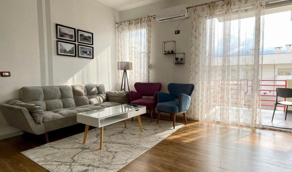 📌 APPARTAMENTO 1+1 IN AFFITTO – CENTRO, PAZAR I RI