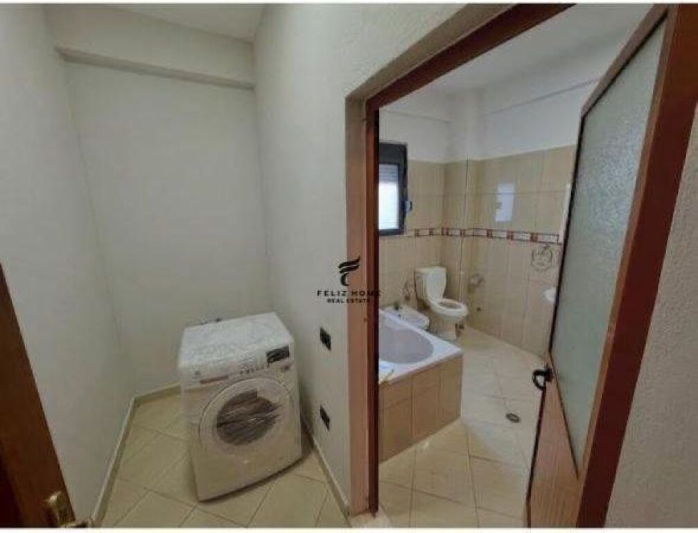 VENDESI APPARTAMENTO 3+1 VILAT GJERMANE 190.000 EURO FH-36002