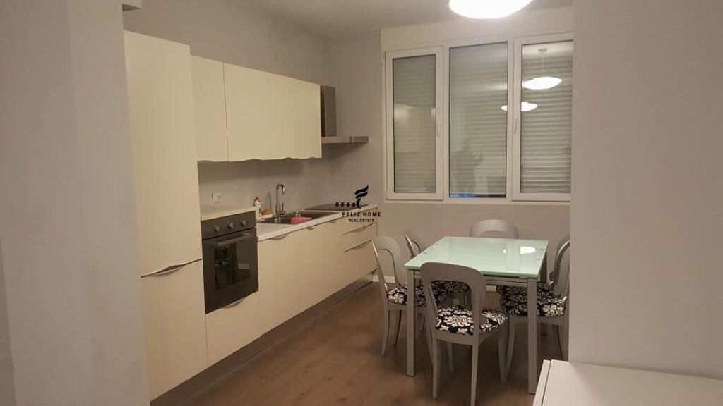 APARTAMENT ME QERA 1+1 BLLOK 85.000 LEKE FH-77175