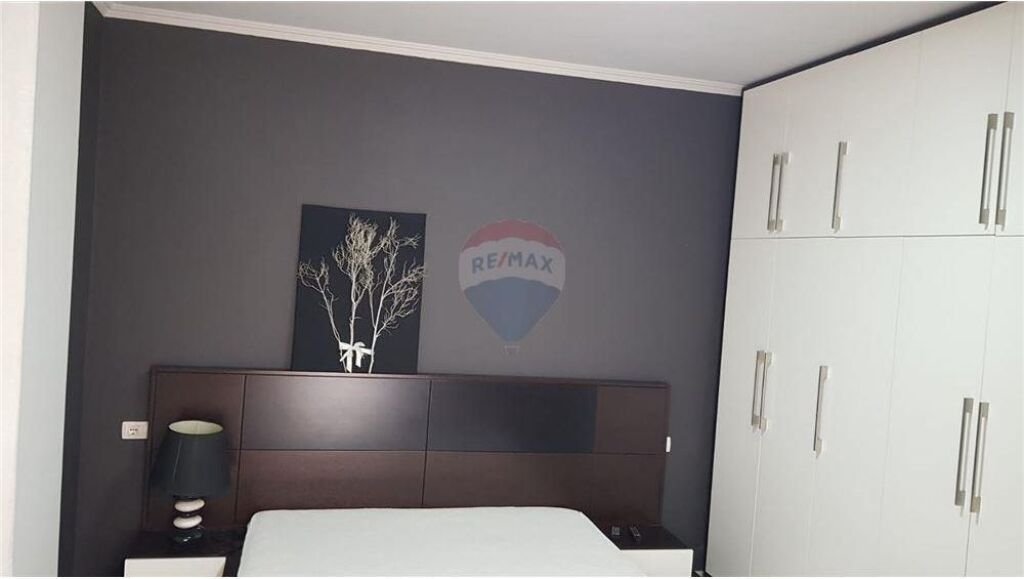 Appartamento 2+1+2 con veranda al Lago Secco!