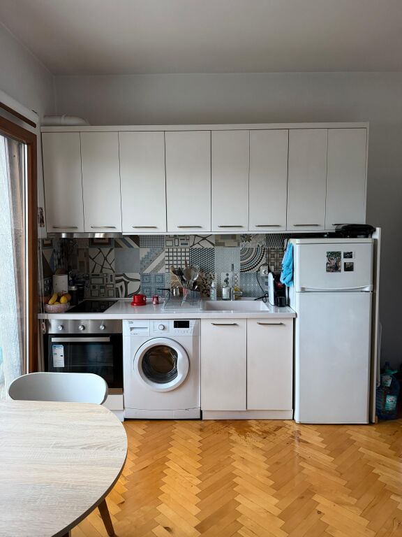 1+1,kat 5 pa ashensore,gjykata e rrethit,550 euro