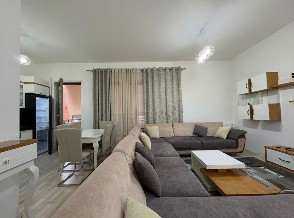 Apartament 2+1+2 për qira Kompleksi Deliorgji !