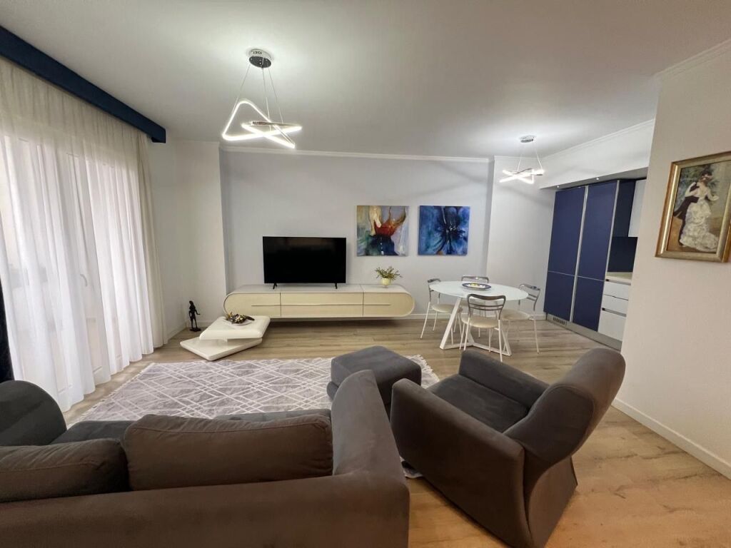 Appartamento 2+1+2 in Affitto a Brryl, Completamente Arredato