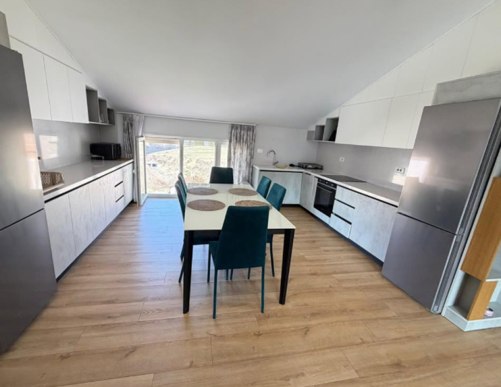 Attico in Affitto – Secret Garden Residence, vicino a TEG