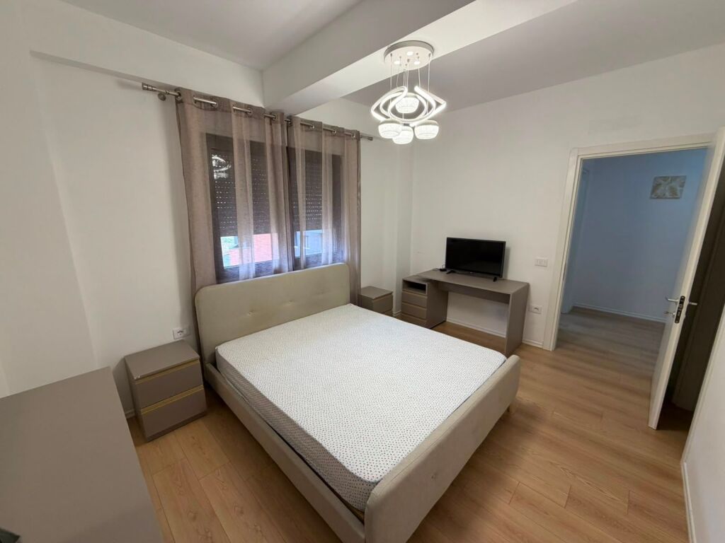 🏡 Jepet me qera 1+1 📍 Astir, Kompleksi Oasis💰 50.000 lekë/muaj