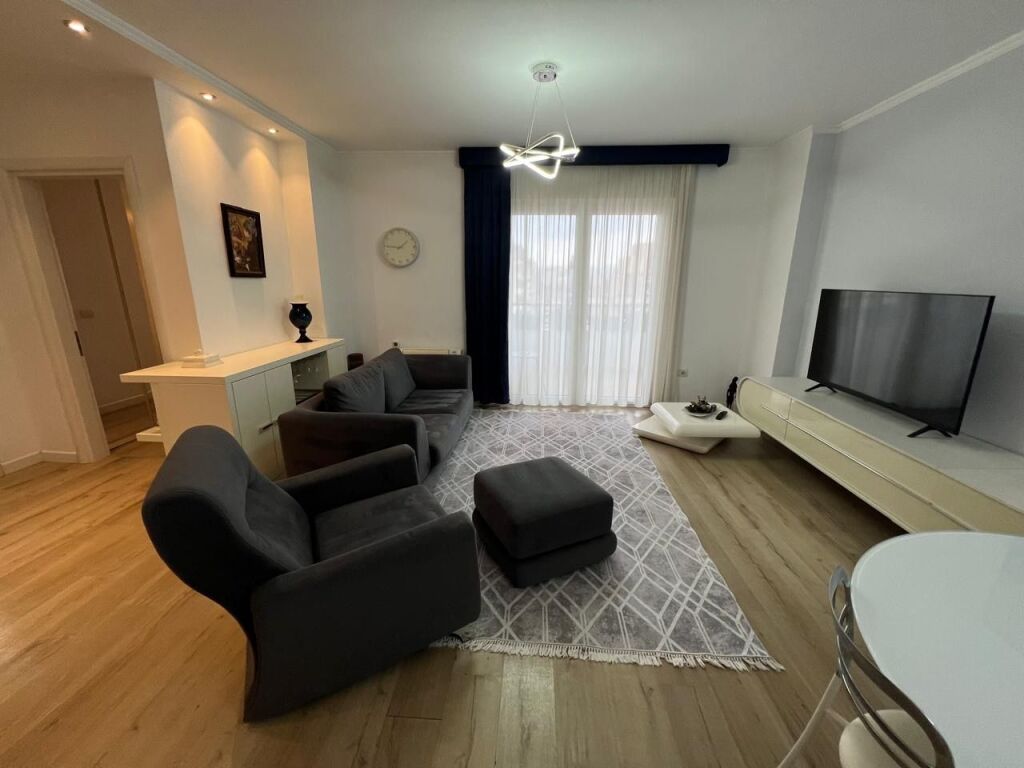 Appartamento 2+1+2 in Affitto a Brryl, Completamente Arredato