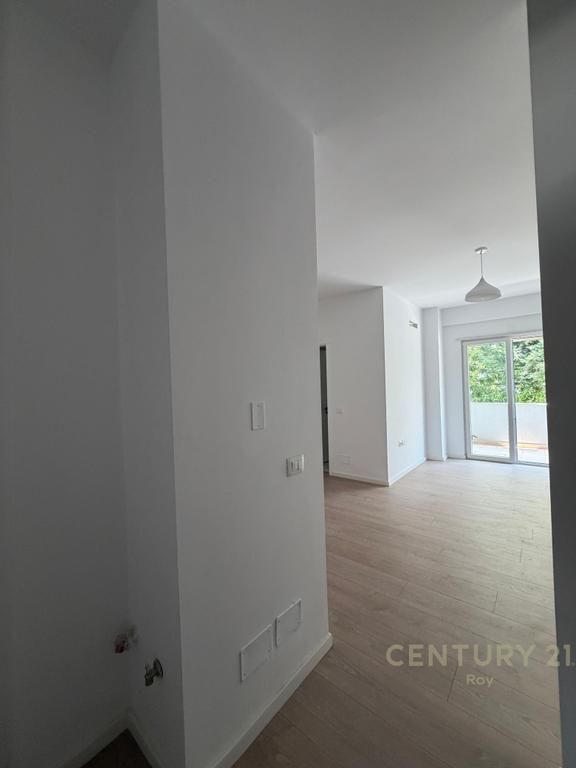 EKSKLUZIVE ! SHITET APARTAMENT 1+1 TEK SHKEMBI I KAVAJES !