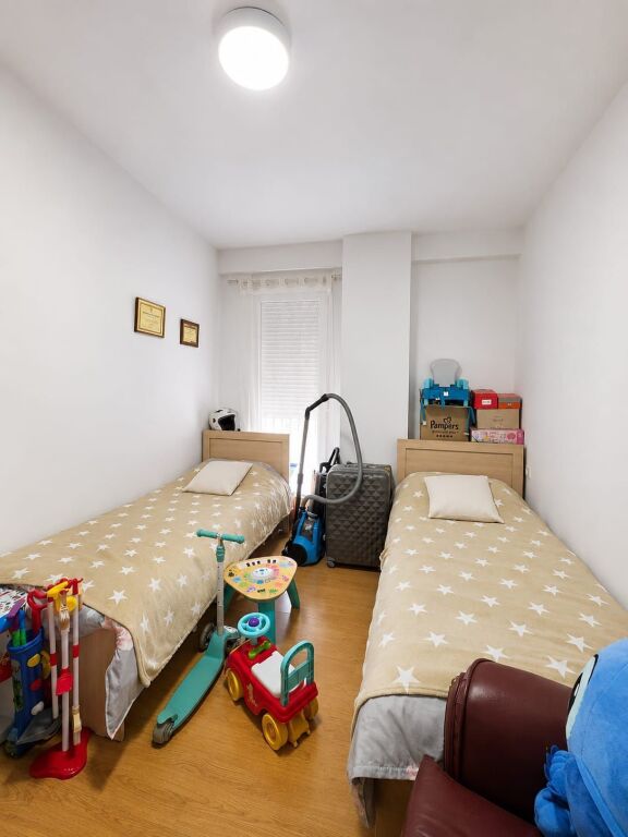 Apartament 2+1 me qera ne Qytet Studenti tek Kompleksi Ana