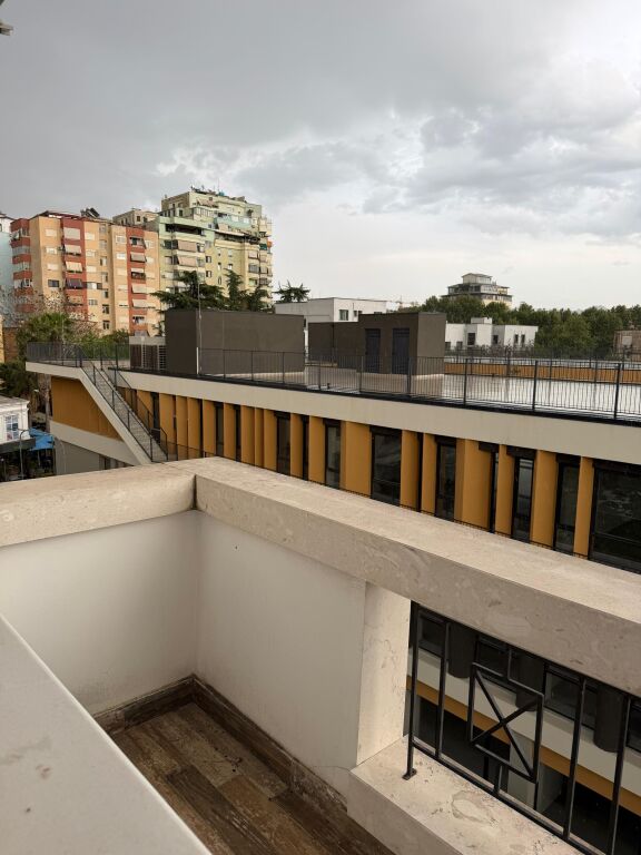 1+1,kat 5 pa ashensore,gjykata e rrethit,550 euro