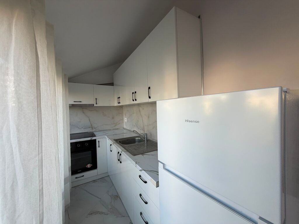 For sale, Studio apartment, Near Epidamn – Golem.(65 million leke)