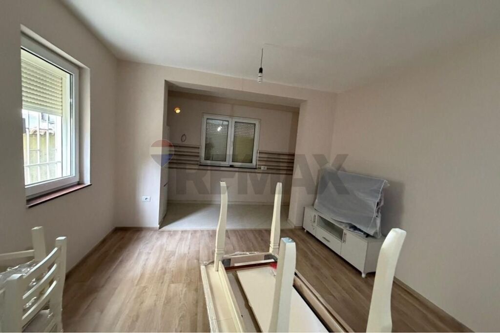 Appartamento-In Affitto-Via Budi,Tirana