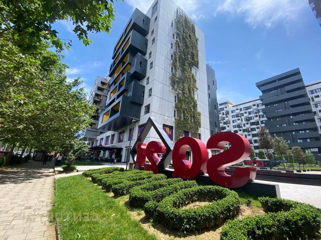 SQUARE 21 2+1+2 PER SHITJE  320,000 €