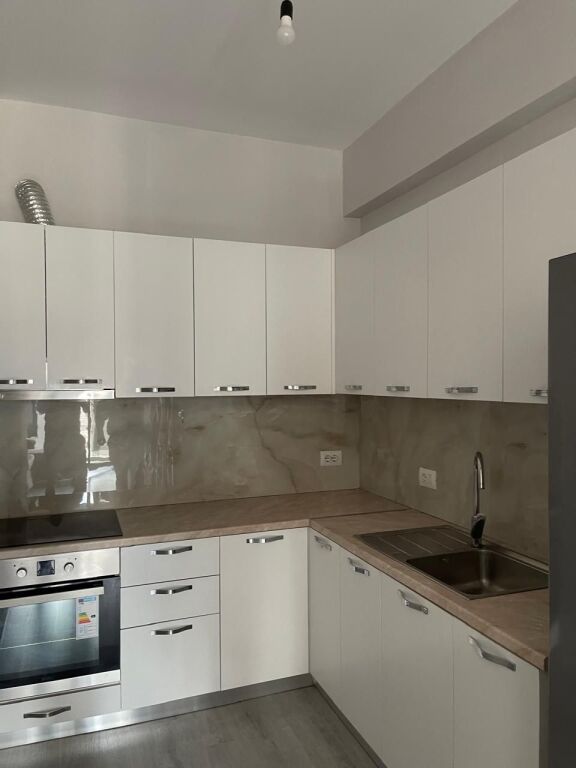 Appartamento 1+1 in affitto rotonda Astiri