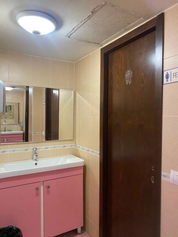 Opportunità di Investimento Esclusiva: Bar-Ristorante Premium in Vendita Vicino alla Stazione Ferroviaria, Durrës