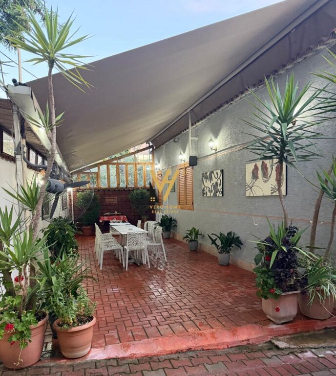 LOCALE COMMERCIALE 150 M2 IN AFFITTO A LAPRAKE 100.000 LEKE
