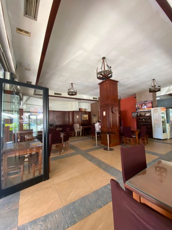 Opportunità di Investimento Esclusiva: Bar-Ristorante Premium in Vendita Vicino alla Stazione Ferroviaria, Durrës