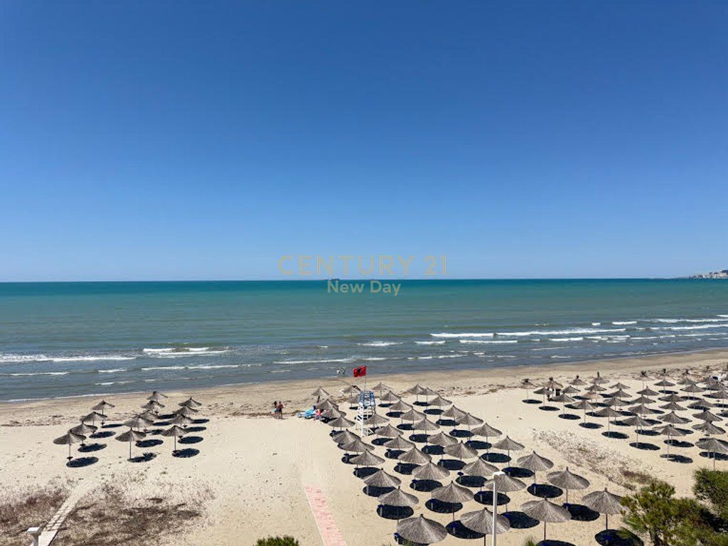 HOTEL IN VENDITA SULLA PRIMA FILA SULLA ROCCIA DI KAVAJA