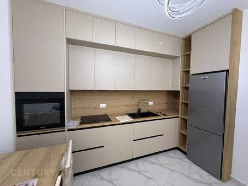 AFFITTASI APPARTAMENTO 2+1+2, RESIDENZA AURA, LAPRAKË!