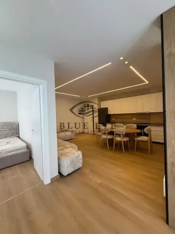 Apartament 2+1 Për Shitje në Golem, Durrës