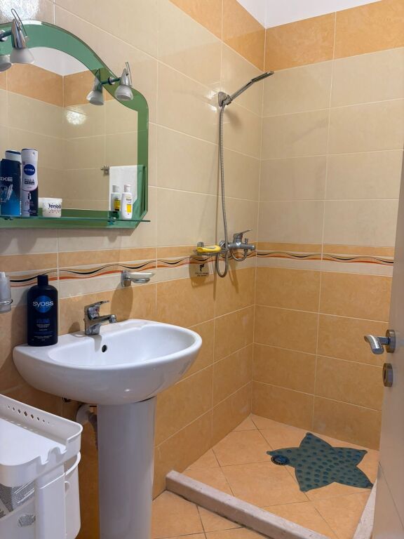 VENDESI APPARTAMENTO 2+1 GIARDINO BOTANICO 275.000 EURO FH-77295